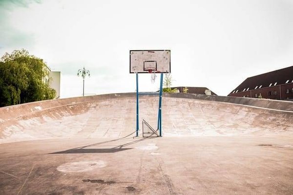 Comment choisir le meilleur panier de basket réglable sur pied pour votre jardin ?